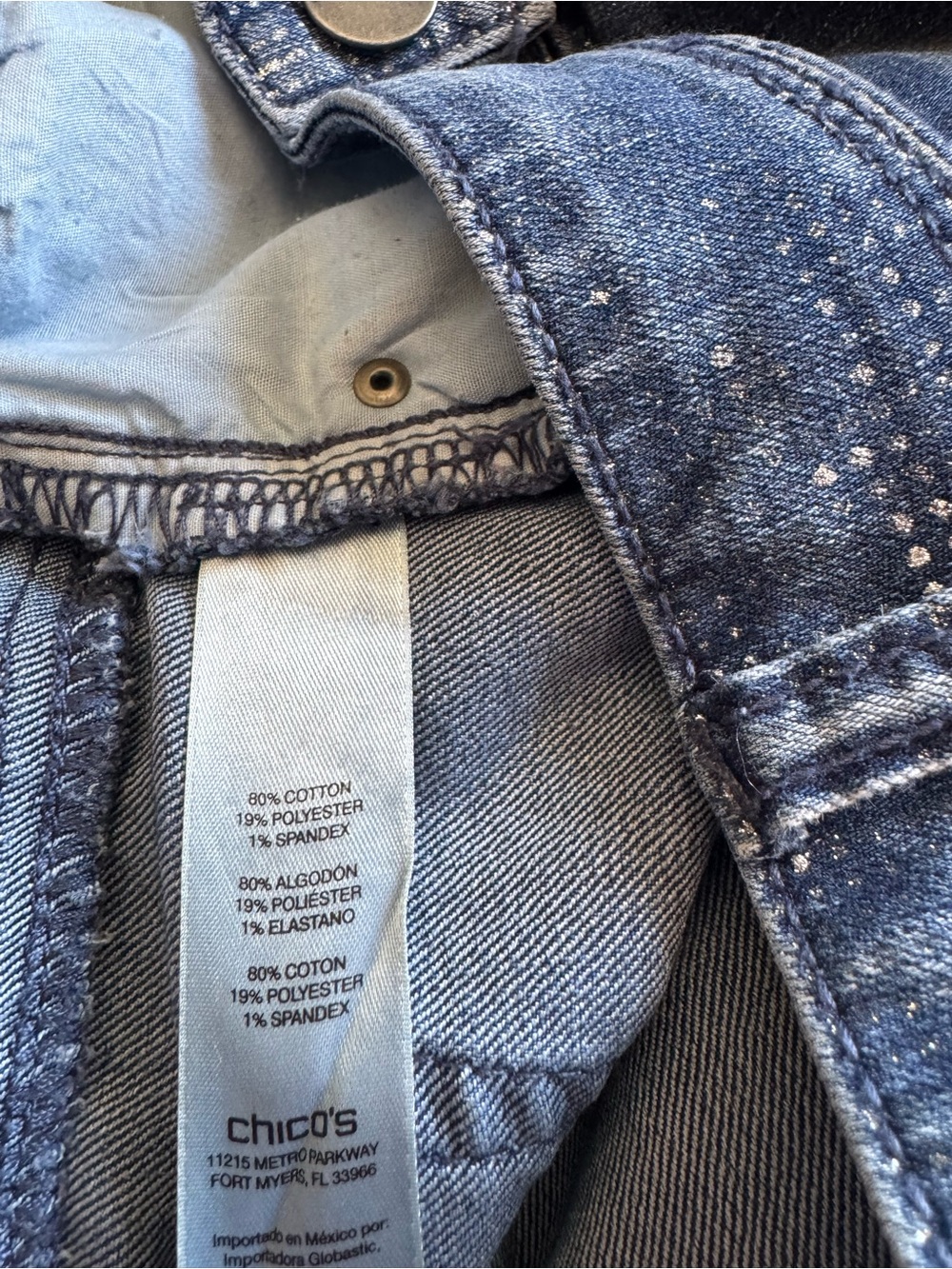 Chico’s Platinum Denim Jeans Silver Metallic Dot Shimmer Straight Leg 3 16 - Picture 8 of 8